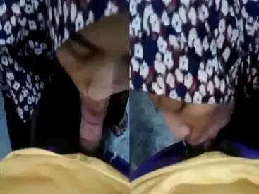 Bokep Indo Jilbab Cantik Emut Kontol Pacar Dalam Mobil